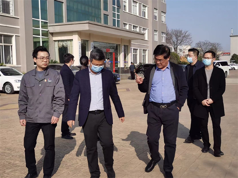 ��������ί�쵼���н���ṫ˾